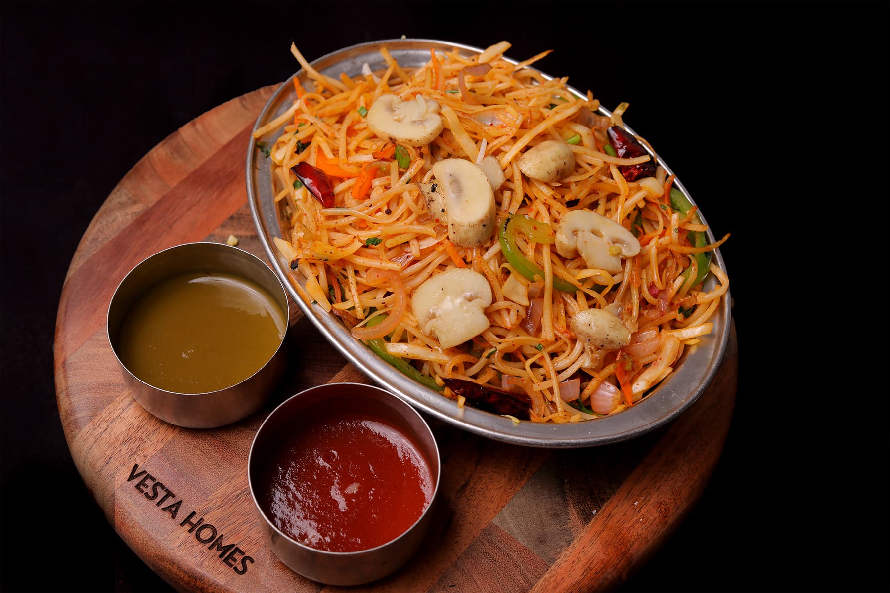 Schezwan Mushroom Noodles